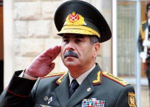 Müdafiə naziri Qırğızıstana gedib