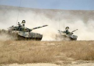 Azərbaycan ordusu təlimlərdə