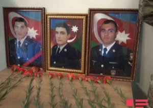 Şəhid olmuş hərbi qulluqçuların medalları Biləsuvarda ailə üzvlərinə təqdim olunub