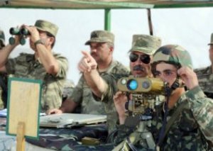 “Ermənistan təyyarələri havaya qalxan kimi əmr verdim...”
