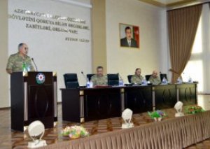 Nazir müavini və hərbi prokuror cəbhəboyu hərbi hissələrdə