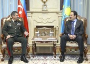 Zakir Həsənov Qazaxıstanın baş naziri ilə görüşdü