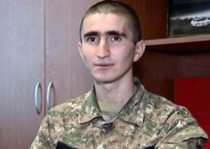 Azərbaycan könüllü təslim olan erməni əsgəri də ölkəsinə verdi