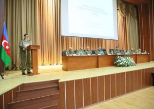 Zakir Həsənov generalları və komandirləri poliqona topladı