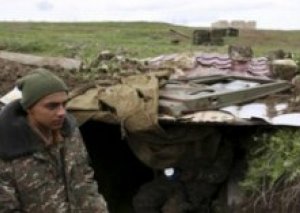 Ermənistan ordusunda geyim çatışmır