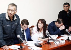 Girovlardan biri buraxılacaq