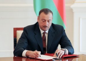 İlham Əliyev hərbi xidmətə çağırışla bağlı sənəd imzaladı -