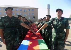 Müdafiə Nazirliyinin hərbi hissələrində andiçmə mərasimi keçirilir
