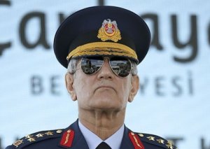 General hərbi qiyam ərəfəsində Azərbaycanda kimə zəng vurduğunu AÇIQLADI