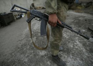 Rus qoşunu Ukraynaya girdi