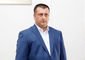 Zaur Axundovla Rikardinyo arasında gərginlik