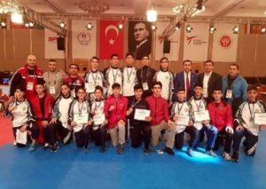 Azərbaycan taekvandoçuları Avropa çempionatının ikinci günündə 10 medal qazanıb