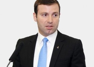 "Qurban Qurbanovdan indidən nəsə tələb etmək düzgün deyil"