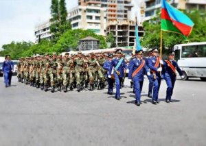 Orduda papaqsız hərbi salamlaşmağa icazə verildi