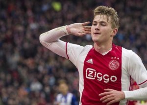 18 yaşlı holland “Yuventus”a keçir
