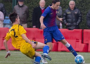 15 yaşlı ispan “Barselona”nı “Arsenal”a dəyişir