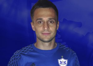 "Qarabağ" daha bir futbolçu ilə yollarını ayırdı