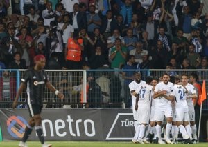 Türkiyə Superliqası: “Beşiktaş” səfərdə 3 xalı üç qolla qazanıb